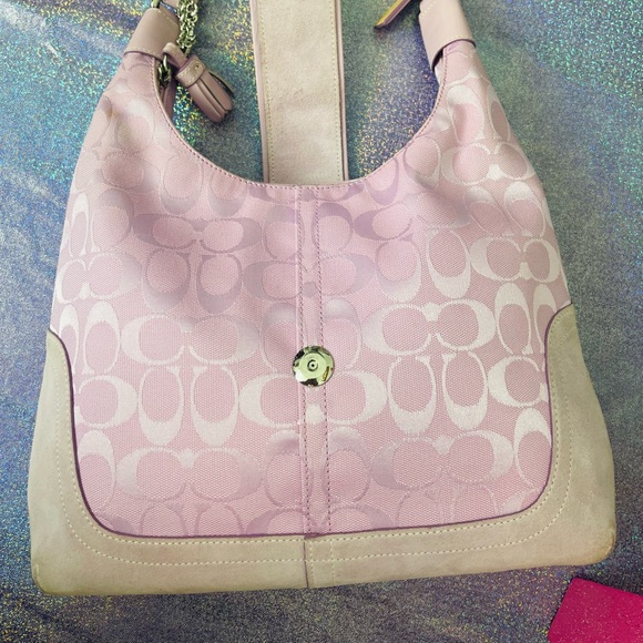Vintage Coach Barbie Pink Shoulder Bag with Monogram and Silver Buckle - Picture 2 of 12
